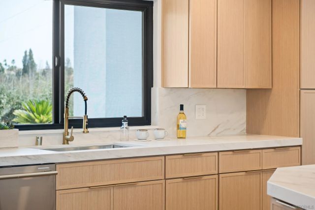 15032 Heath Dr, Poway, CA 92064