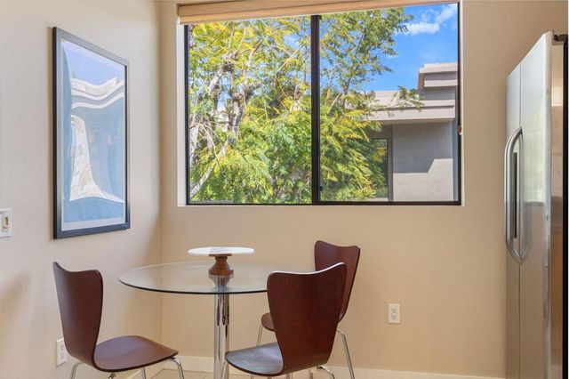 870 E Palm Canyon Drive 202, Palm Springs, CA 92264