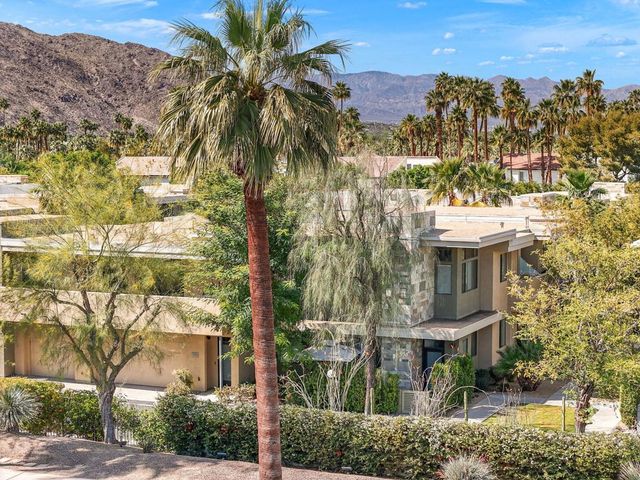 870 E Palm Canyon Drive 202, Palm Springs, CA 92264