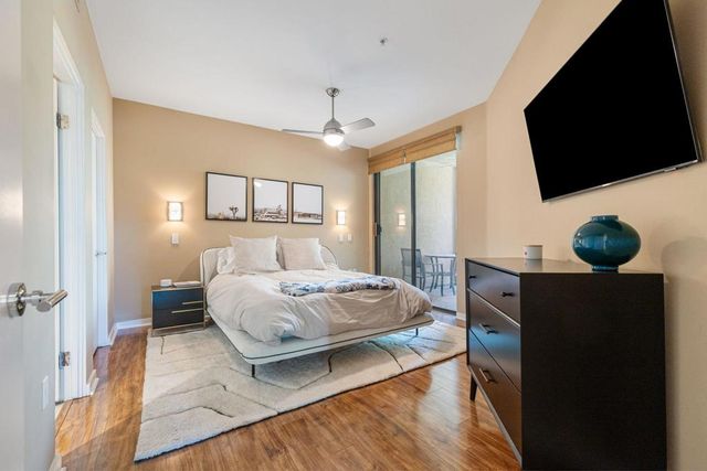 870 E Palm Canyon Drive 202, Palm Springs, CA 92264