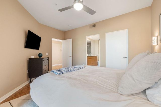 870 E Palm Canyon Drive 202, Palm Springs, CA 92264