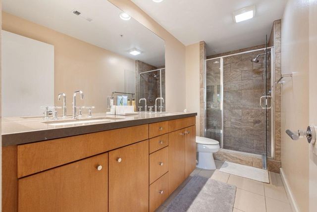 870 E Palm Canyon Drive 202, Palm Springs, CA 92264