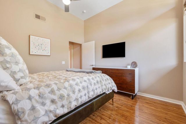 870 E Palm Canyon Drive 202, Palm Springs, CA 92264