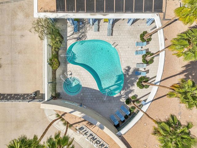 870 E Palm Canyon Drive 202, Palm Springs, CA 92264