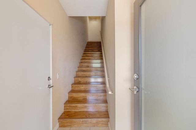 870 E Palm Canyon Drive 202, Palm Springs, CA 92264