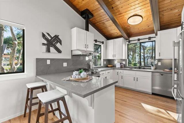 235 Beverly Place, Pacifica, CA 94044