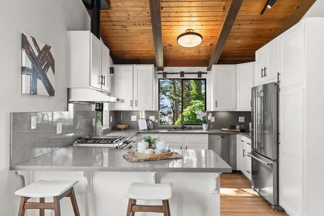 235 Beverly Place, Pacifica, CA 94044