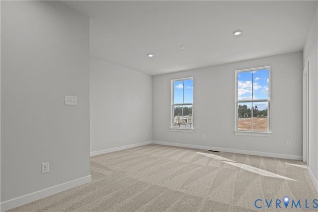 2830 Calgary Ln, Chester, VA 23836