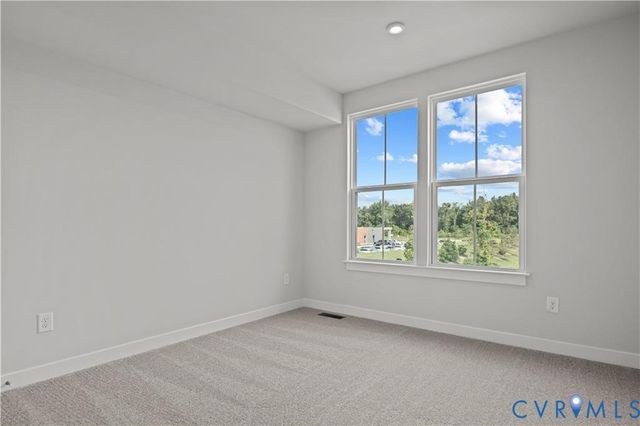 2830 Calgary Ln, Chester, VA 23836