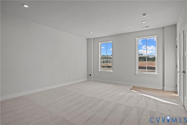 2830 Calgary Ln, Chester, VA 23836