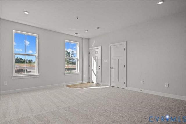 2830 Calgary Ln, Chester, VA 23836