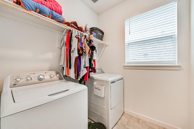 2396 Bishop Lagoon Way, La Porte, TX 77571
