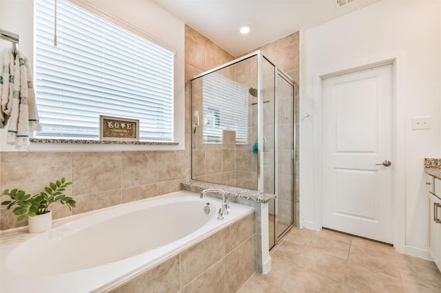 2396 Bishop Lagoon Way, La Porte, TX 77571