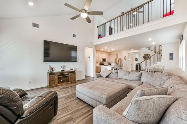 2396 Bishop Lagoon Way, La Porte, TX 77571
