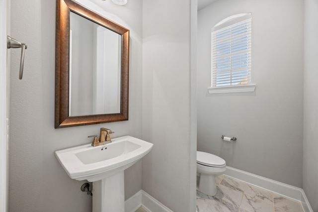725 Royal Minister Boulevard, Lewisville, TX 75056