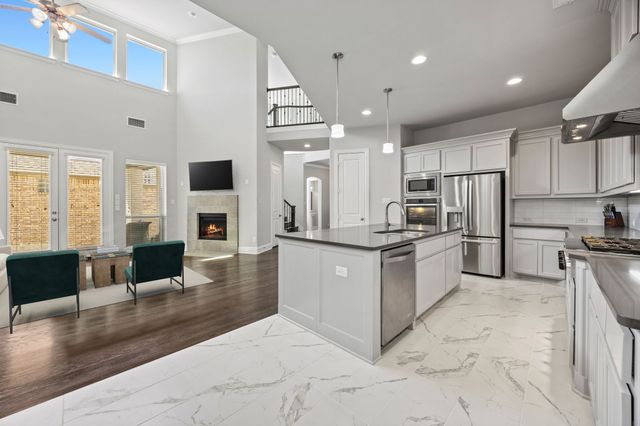 725 Royal Minister Boulevard, Lewisville, TX 75056