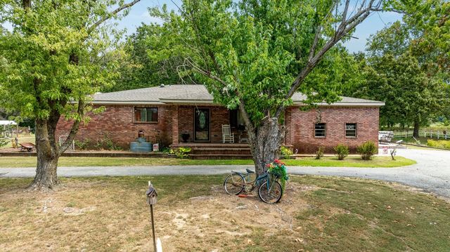 24100 S 550 Road, Afton, OK 74331