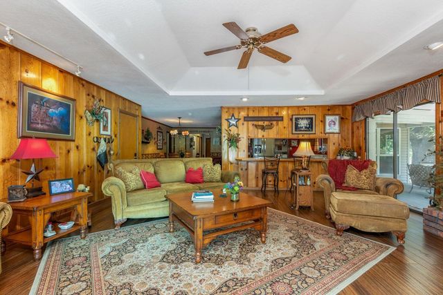 24100 S 550 Road, Afton, OK 74331