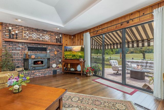 24100 S 550 Road, Afton, OK 74331