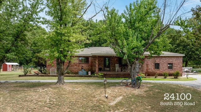24100 S 550 Road, Afton, OK 74331