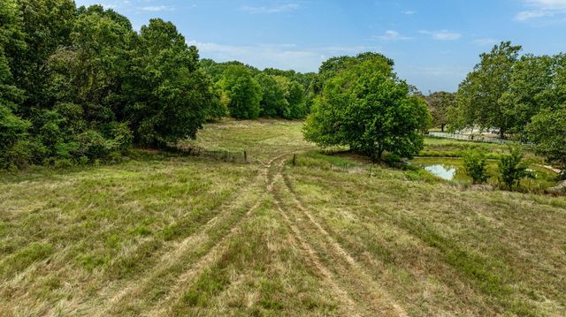 24100 S 550 Road, Afton, OK 74331