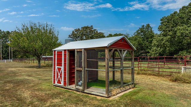 24100 S 550 Road, Afton, OK 74331