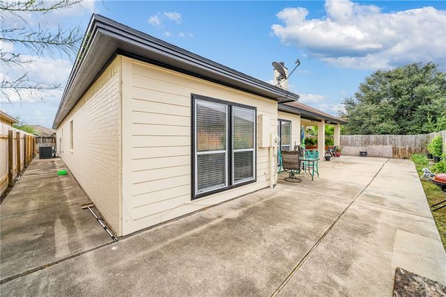 6033 Timbergate Dr, Corpus Christi, TX 78414