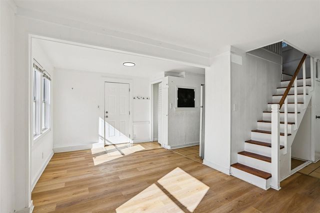 305 28TH STREET S, St Petersburg, FL 33712