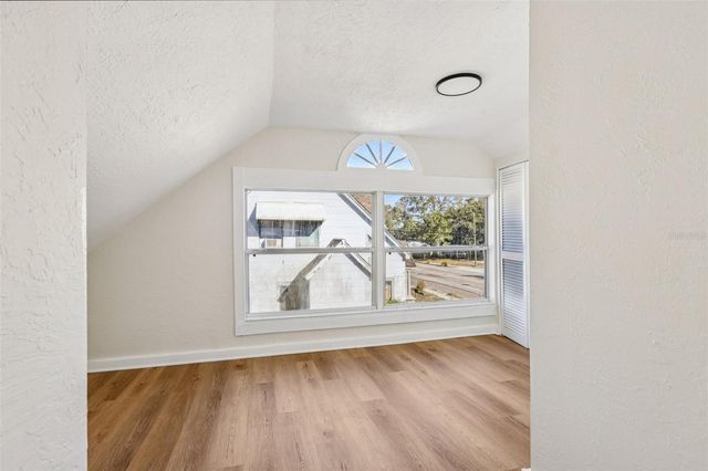 305 28TH STREET S, St Petersburg, FL 33712