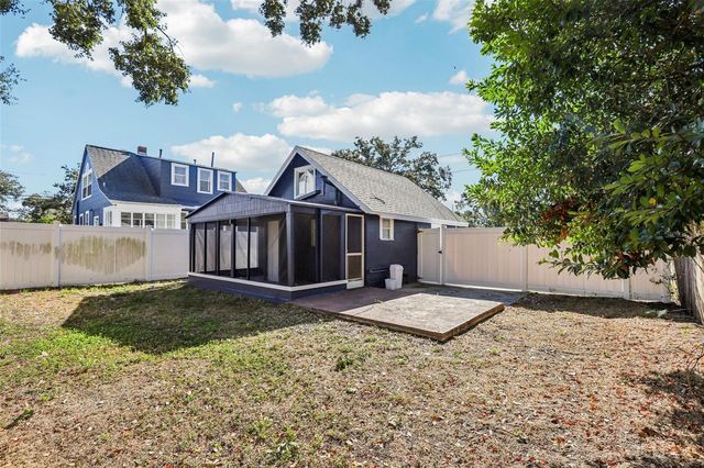 305 28TH STREET S, St Petersburg, FL 33712