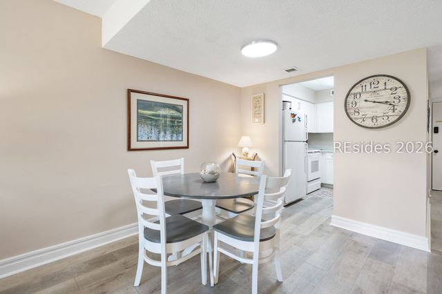 34 S Forest Beach Dr Apt B14, Hilton Head Island, SC 29928