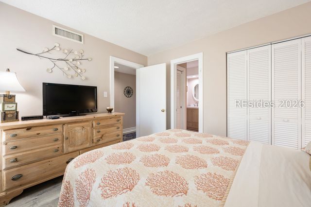 34 S Forest Beach Dr Apt B14, Hilton Head Island, SC 29928