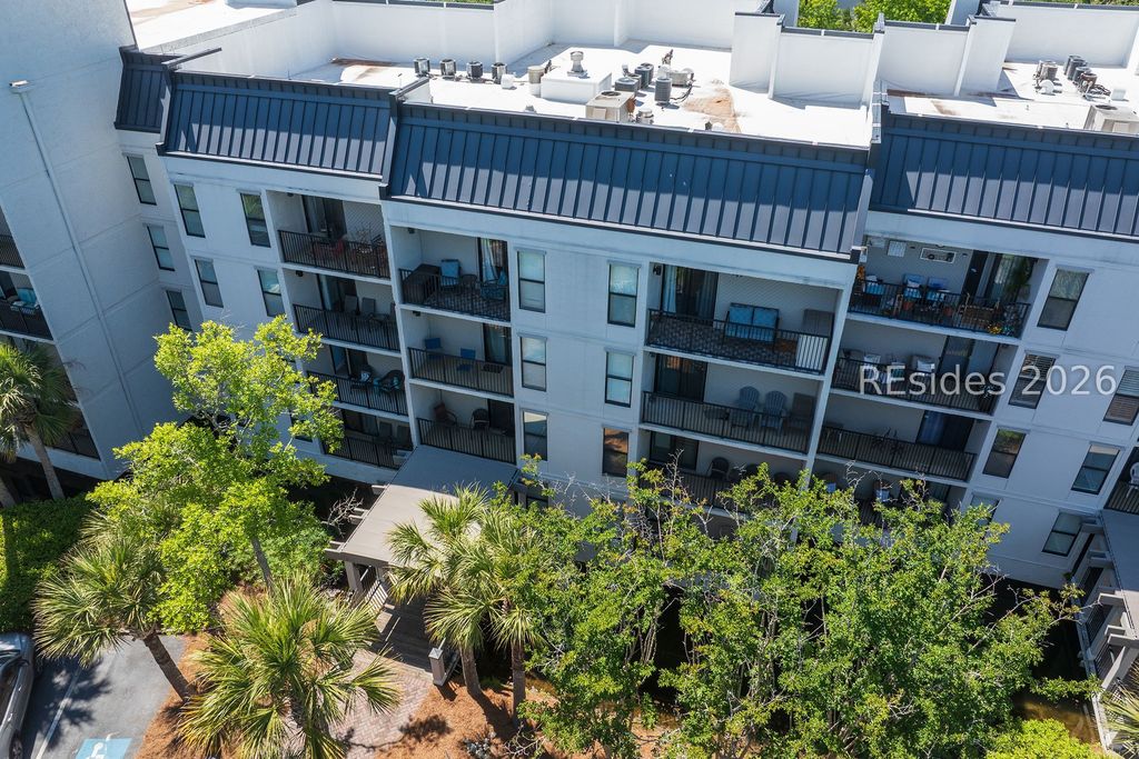 34 S Forest Beach Dr Apt B14, Hilton Head Island, SC 29928