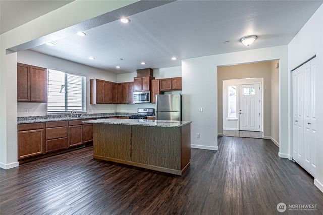 1707 Cyrene Drive NW, Olympia, WA 98502