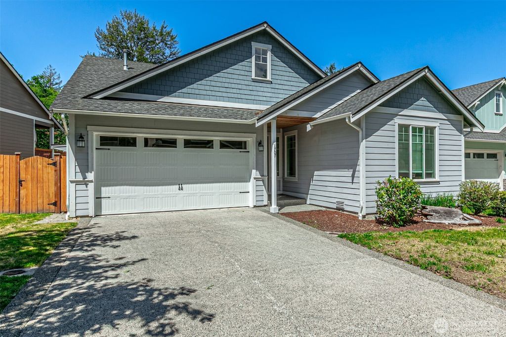 1707 Cyrene Drive NW, Olympia, WA 98502