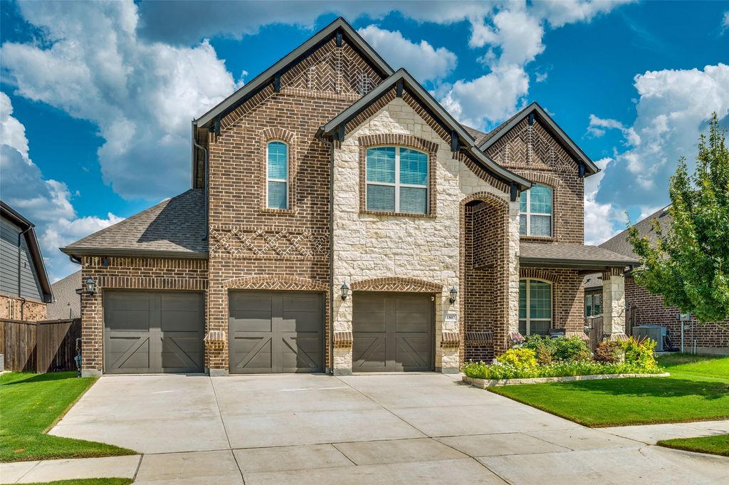 1807 Mabry Court, Mansfield, TX 76063 — photo 2