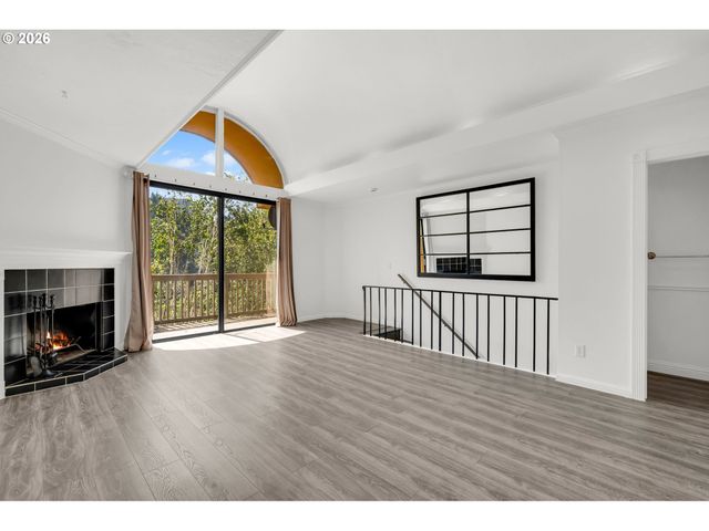 851 Sw BROADWAY Dr 52, Portland, OR 97201