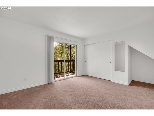 851 Sw BROADWAY Dr 52, Portland, OR 97201