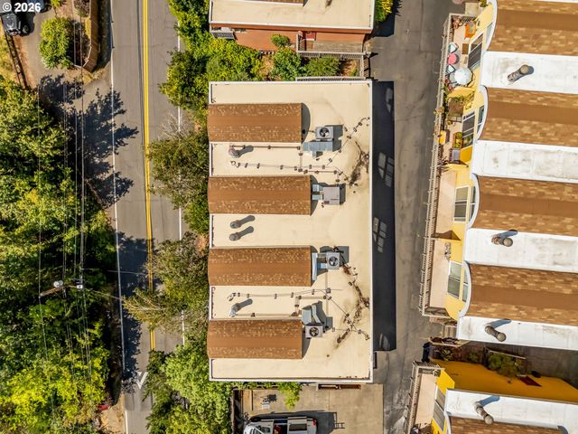 851 Sw BROADWAY Dr 52, Portland, OR 97201
