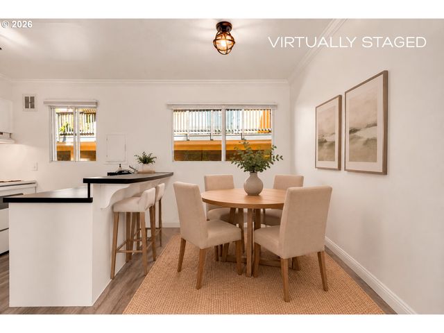 851 Sw BROADWAY Dr 52, Portland, OR 97201