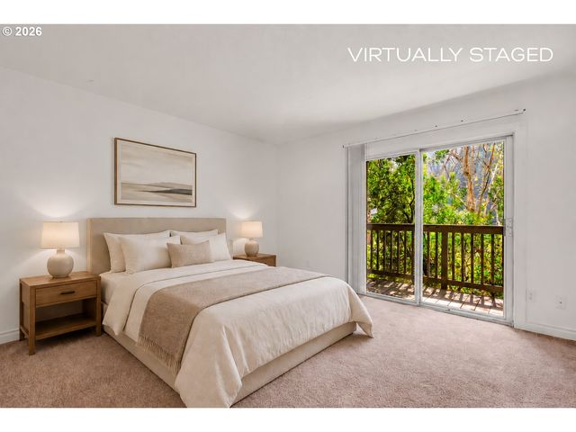 851 Sw BROADWAY Dr 52, Portland, OR 97201
