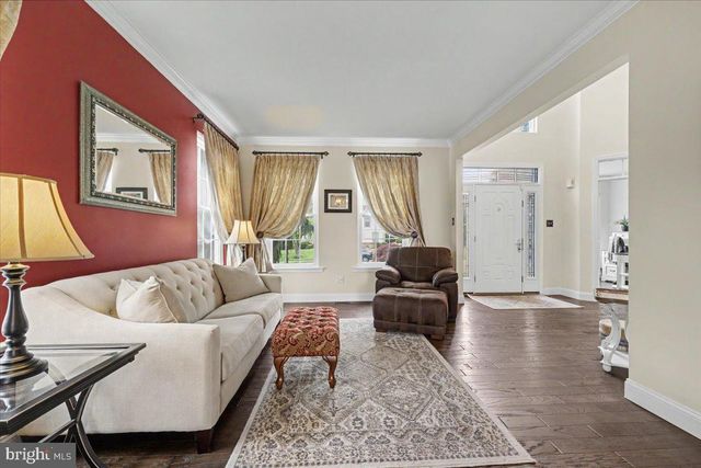 144 FOX RUN DR, Collegeville, PA 19426