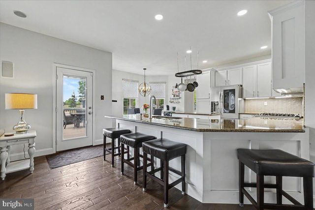 144 FOX RUN DR, Collegeville, PA 19426