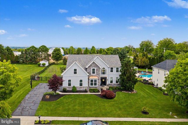 144 FOX RUN DR, Collegeville, PA 19426
