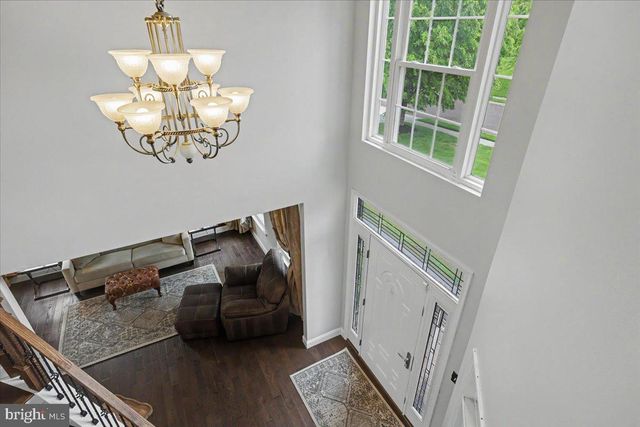 144 FOX RUN DR, Collegeville, PA 19426