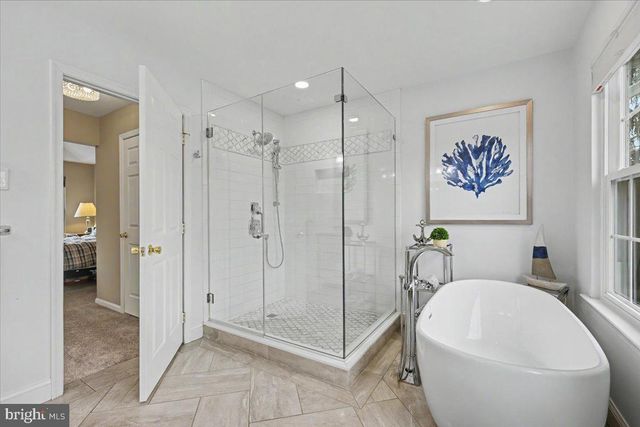 144 FOX RUN DR, Collegeville, PA 19426