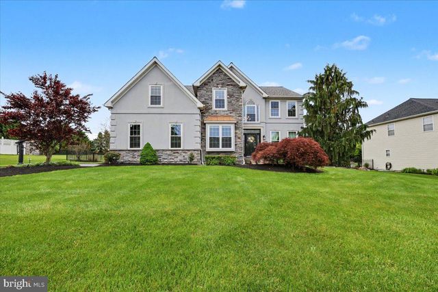 144 FOX RUN DR, Collegeville, PA 19426