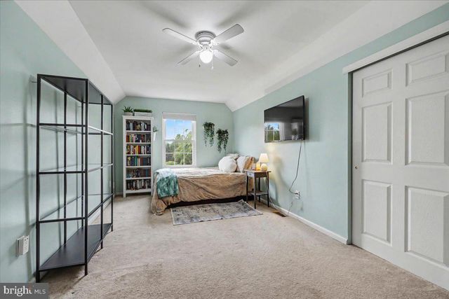 144 FOX RUN DR, Collegeville, PA 19426