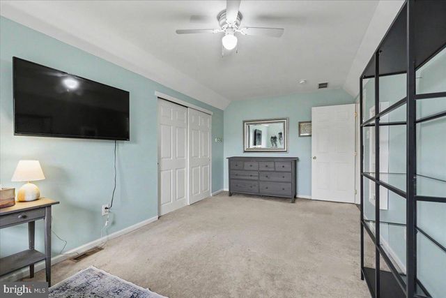 144 FOX RUN DR, Collegeville, PA 19426