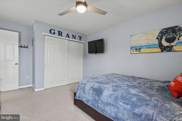 144 FOX RUN DR, Collegeville, PA 19426